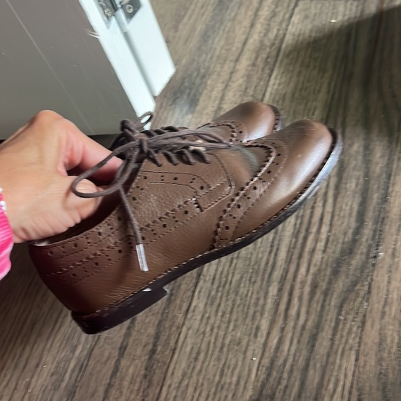 Janie and Jack brown leather shoes wingtip - Picture 4 of 4